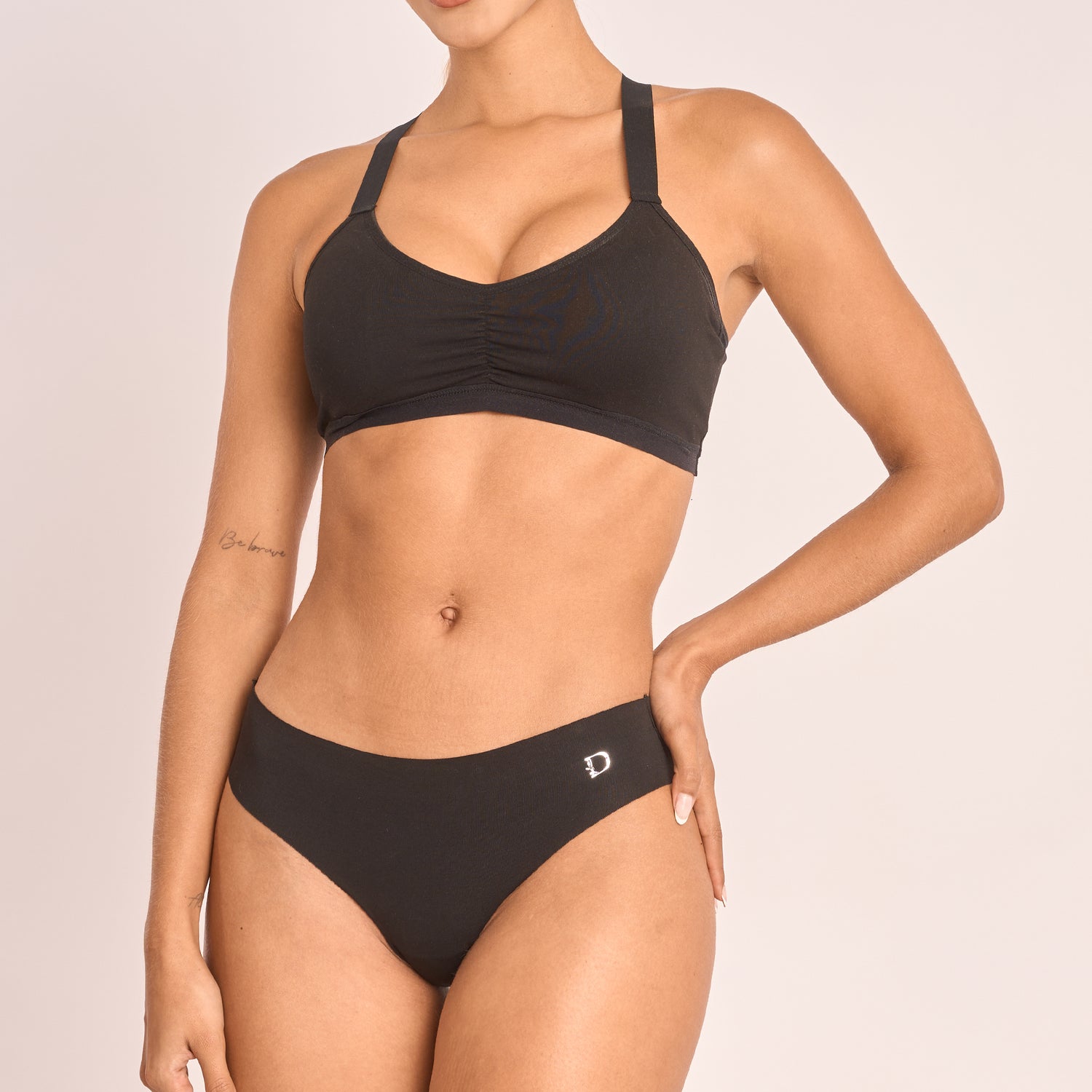 10046 - Panty Bikini Chic Invisible Sin Costuras